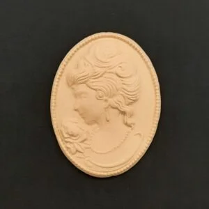 Ξυλόγλυπτο Διακοσμητικό Καμέο  9,2εκ.Χ12εκ.